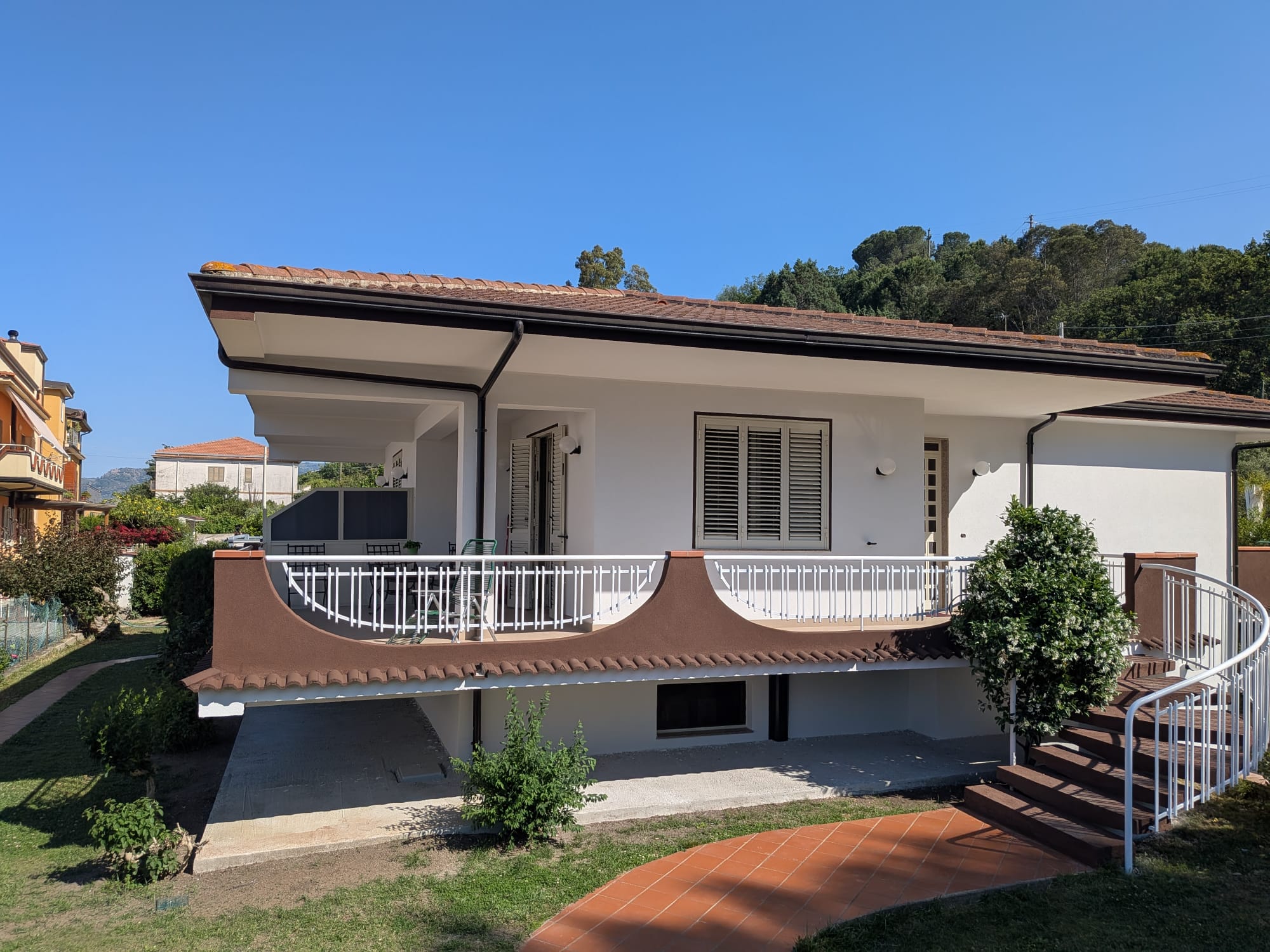 Villa 2